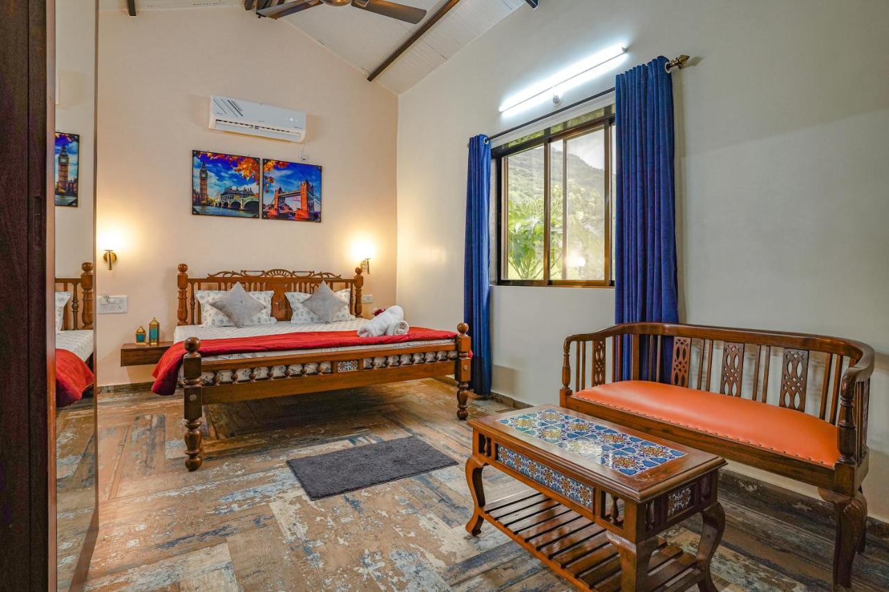 Ninad Homestays Karjat Exteriör bild