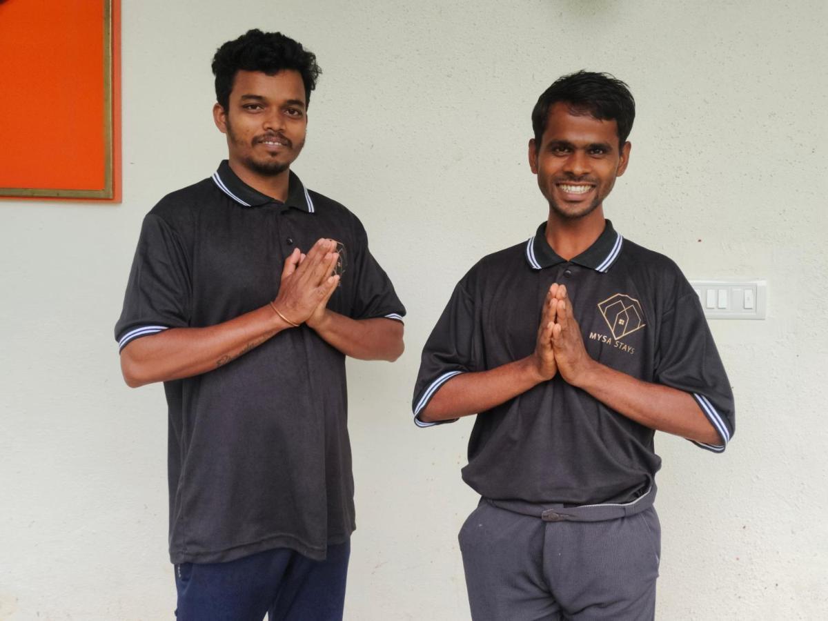 Ninad Homestays Karjat Exteriör bild